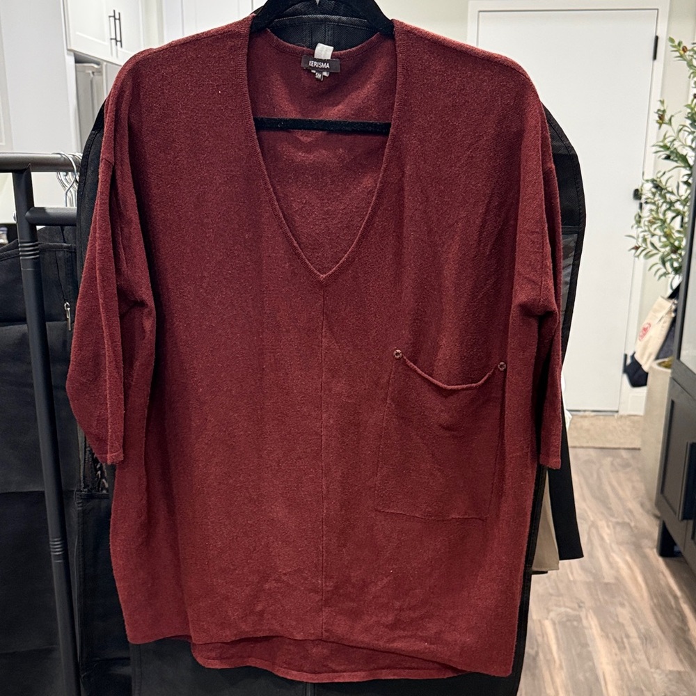 🔴 $15 SALE - Oversized maroon V-Neck tunic sweater with Pocket